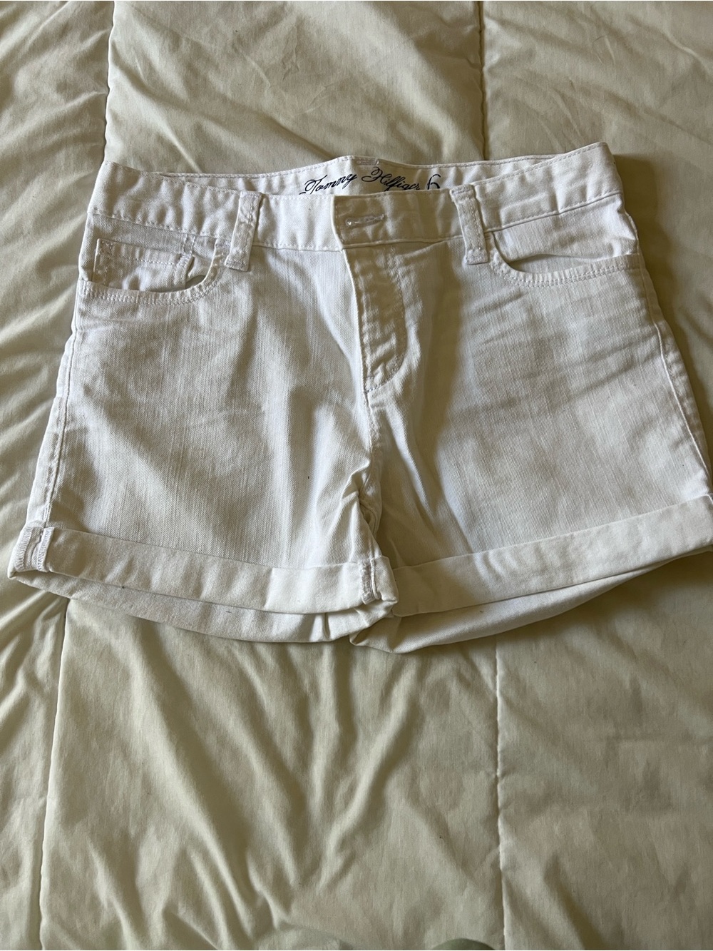 Tommy Hilfiger White Denim Roll-Cuff Women’s Shorts